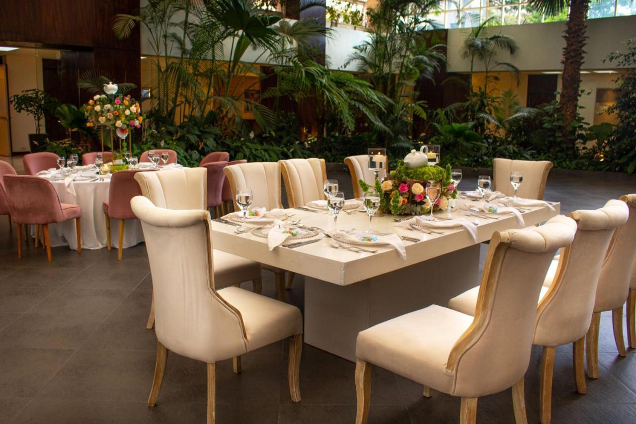 Hotel The Westin Camino Real,